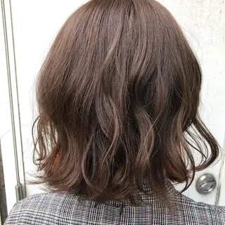 ミディアム カラー パーマ ヘアアレンジ 暖色ボブ 🍊rikakoのヘアスタイル