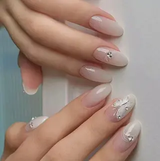 ネイル Queens 榊 まおのネイルデザイン