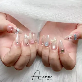 ネイル Aura Nail Studioのネイルデザイン