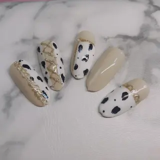 ネイル ネイルサロンエクラ 🫧Shizukaのネイルデザイン