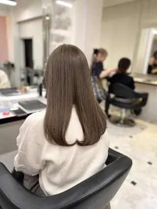 カラー 🪞THEATER 表参道店🩰のヘアスタイル