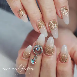 ミディアム カラー ネイル 赤羽 aura 深爪を断らない✨のネイルデザイン