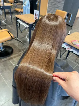 ロング 谷口 莉々葵のヘアスタイル