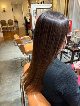 ロング カラー トリコヘアサロン 新井千智のヘアスタイル