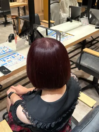 セミロング フェザー/シャドウ/ メッシュパーマのヘアスタイル