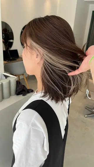 ミディアム 高橋 柊和のヘアスタイル