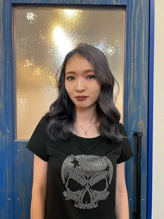 ミディアム Liere Muuのヘアスタイル