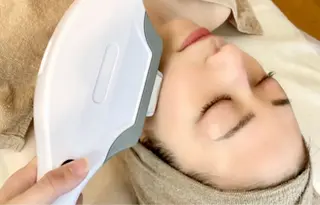 ULUNA 【ウルナ】のマツエク・マツパデザイン