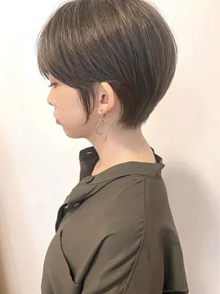 ショート カラー 久保 明日香のヘアスタイル