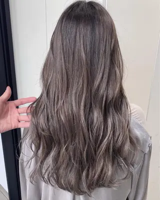 ロング カラー パーマ ヘアアレンジ 【公式】amble luxe池袋東口🩷のヘアスタイル