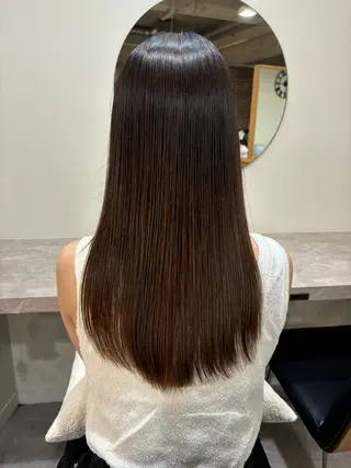 ロング 韓国風レイヤー× くびれヘア艶髪のヘアスタイル