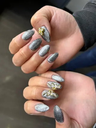 ネイル ✴︎ Delightのネイルデザイン