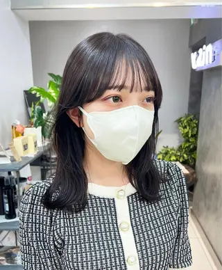 セミロング カラー ウルフ🦋顔まわり ❤︎ ͛MEIのヘアスタイル