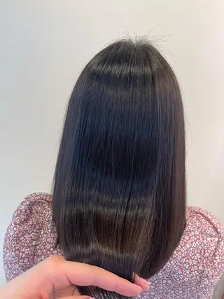 ミディアム パーマ 鶴﨑 美優亜のヘアスタイル
