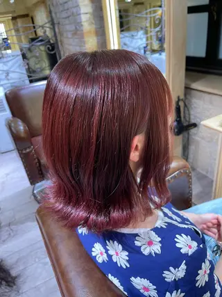 ミディアム 千代 夏輝のヘアスタイル