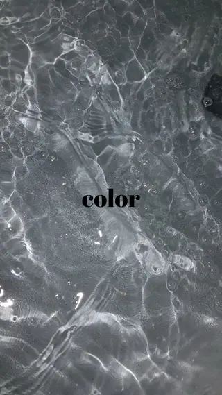 カラー 小川 菜那美のヘアスタイル