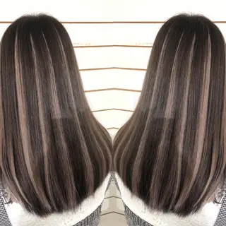 セミロング カラー 🧡艶髪ちゅるん髪 🫧🧡YUKI❄️のヘアスタイル