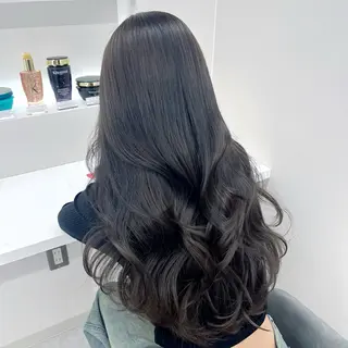 ロング ハイトーン/心斎橋 🌙イツキのヘアスタイル