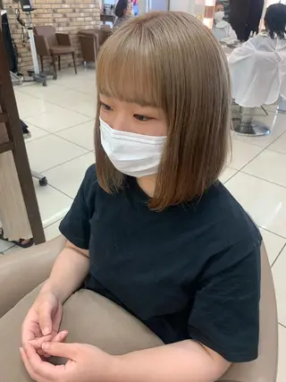 ミディアム カラー 羽エクステ🩷 🤍まき🤍のマツエク・マツパデザイン