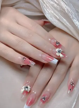 ネイル VIVIAN リサのネイルデザイン