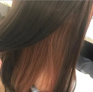セミロング カラー 滝本 里実のヘアスタイル