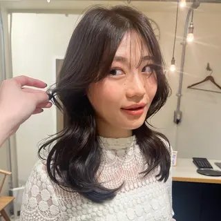 ロング カラー 🦮shiori アイドルオタク🦮のヘアスタイル