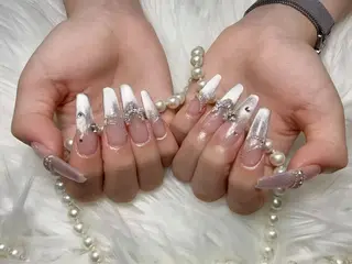 ネイル ENSalon 愛佳のネイルデザイン