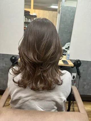 ミディアム カラー reeed konnoのヘアスタイル