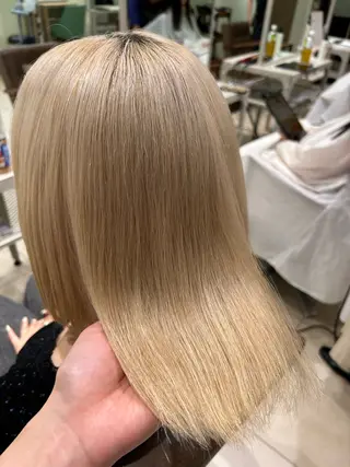 ミディアム momo🍑/顔周り カット指名No.1のヘアスタイル