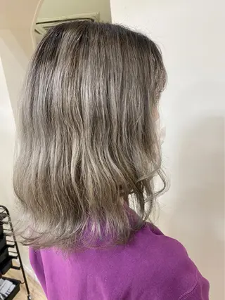 カラー SALOWIN栄 高須大貴のヘアスタイル