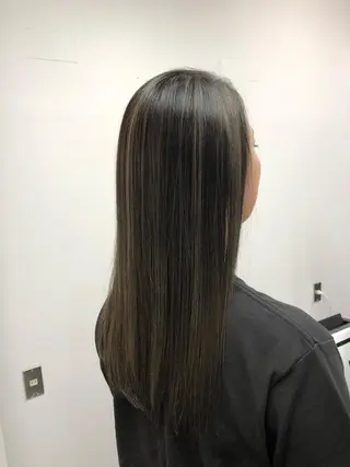 ミディアム カラー ヘアアレンジ 大塚 貴之のヘアスタイル