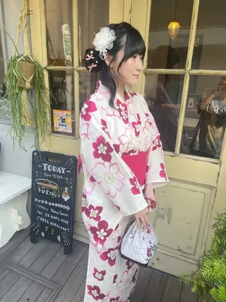 セミロング ヘアアレンジ KURIA‪‪*⋆ஐ ブリーチ/韓国ヘアのヘアスタイル