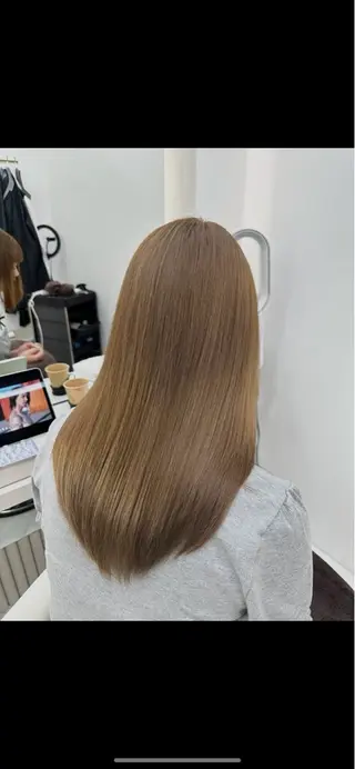 カラー 韓国風レイヤーカラー ライムのヘアスタイル