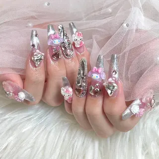 ネイル yurika 🌷.*･ﾟのネイルデザイン