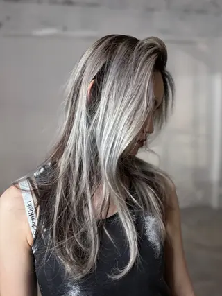 ロング CoCooN satoshiのヘアスタイル