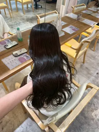 ロング アシダ ユリのヘアスタイル