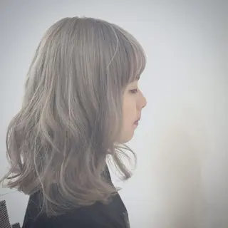 ミディアム カラー ハイトーン×髪質改善 KENTAのヘアスタイル
