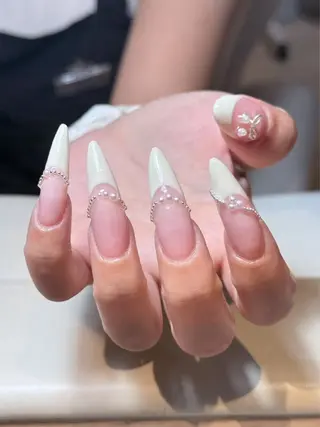 ネイル CCOCONAIL コバヤシ ミオのネイルデザイン