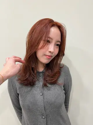 セミロング カラー tomu/大名/艶髪 髪質改善/透明感のヘアスタイル