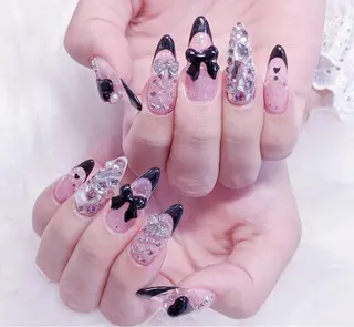 ネイル MoonNail ユリ🌸のネイルデザイン
