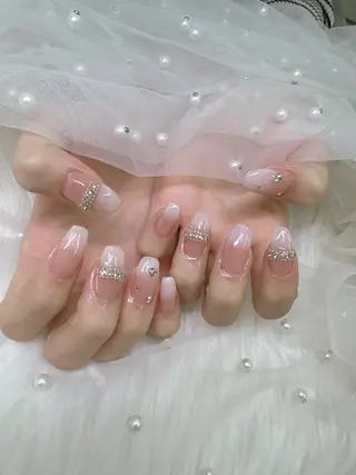 ロング Queeens nailのネイルデザイン