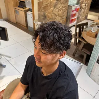 ショート カラー パーマ ヘアアレンジ メンズ 新宿のパーマ職人/ メンズパーマ/石見のヘアスタイル