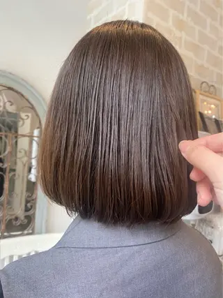 ミディアム 小磯 維織のヘアスタイル