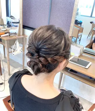 ヘアアレンジ 酸性ストレート/ブリ ーチなしWカラー河本のヘアスタイル