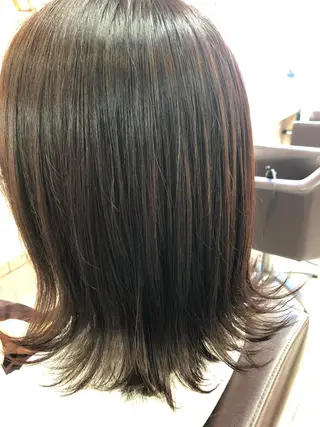 セミロング カラー コグチ ヒカルのヘアスタイル