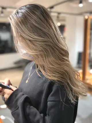 ロング カラー ｎ／ｍ所属・桜木町駅徒歩5分 横浜隣駅のヘアスタイル