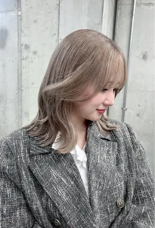 ミディアム lafit kaede/韓国ヘアのヘアスタイル