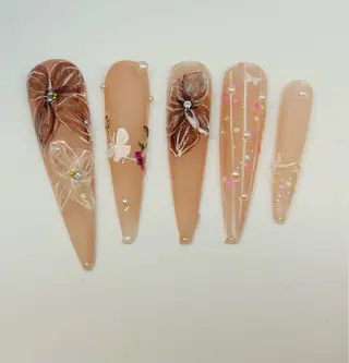 ネイル オハナ マルのネイルデザイン