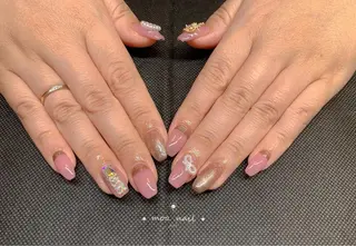 ネイル MoaNail🫶 Yoshiのネイルデザイン