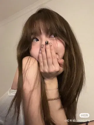 カラー 透明感ベージュ🤎 ナチュラルレイヤーのヘアスタイル